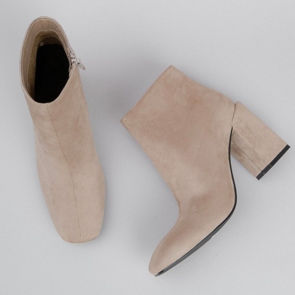 Shoes - ONE LEFT Nude Uneven Stack Block Heel Suede Bootie